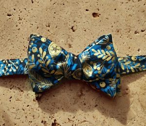 Nœud papillon festif bleu