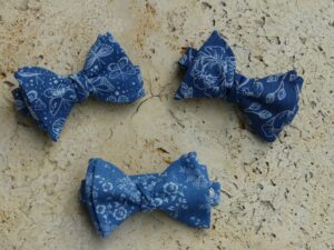 Trio-2-noeud papillon en jean